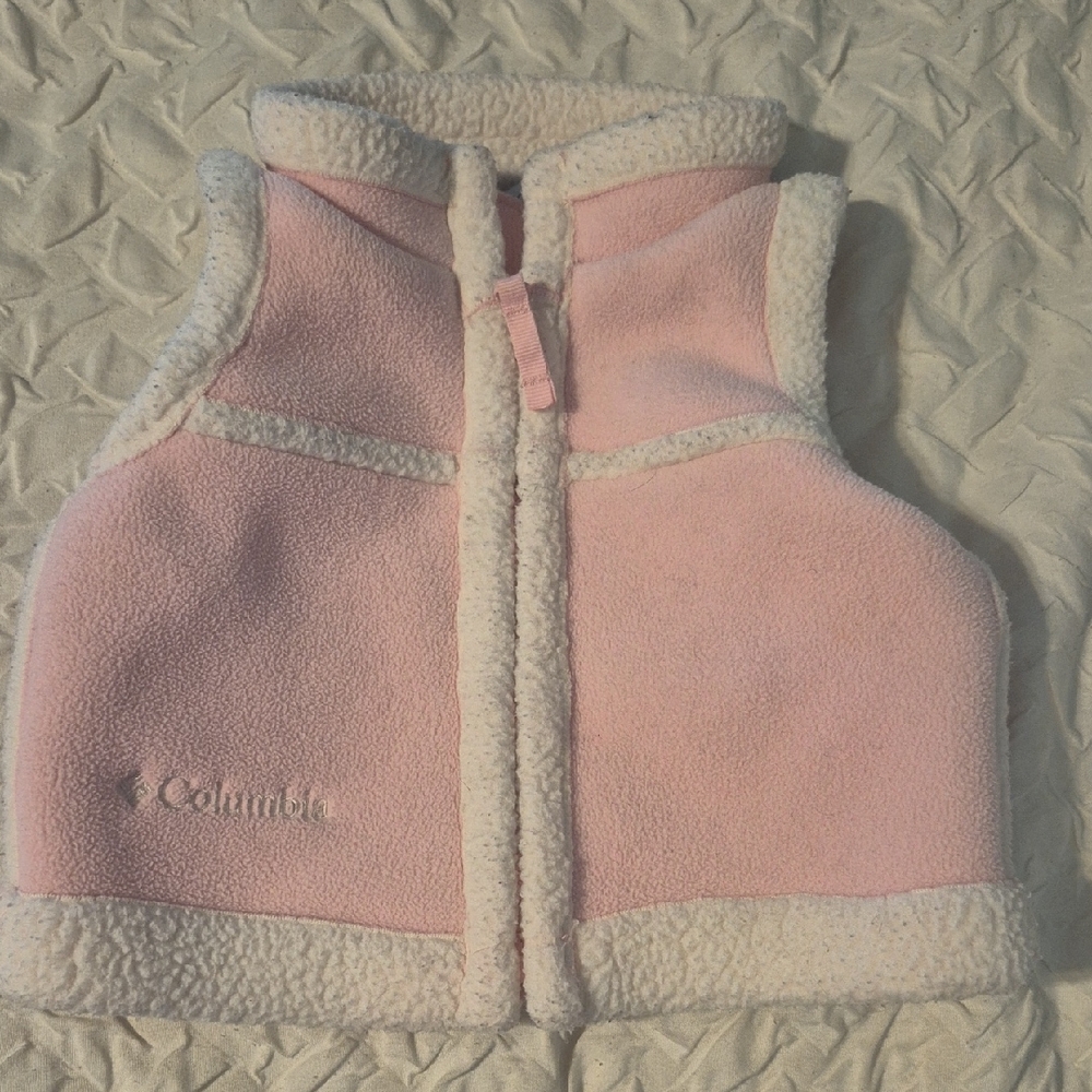 Columbia Soft Pink and White Fleece Vest